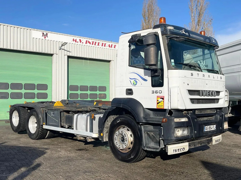 Iveco Stralis 360 6x2 Manual gearbox - Kranbil: bild 2 Iveco Stralis 360 6x2 Manual gearbox - Kranbil: bild 2