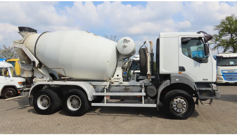 Renault Kerax 370 6X6! 10M3, FULL SPRIG. GREAT CONDITON! - Betongbil: bild 2 Renault Kerax 370 6X6! 10M3, FULL SPRIG. GREAT CONDITON! - Betongbil: bild 2