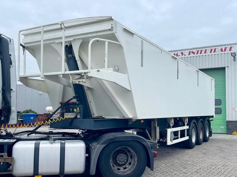 Samro Socari 48m3, 6560 kg, AIR/DISC BRAKES. Very good state - Tippbil semitrailer: bild 1 Samro Socari 48m3, 6560 kg, AIR/DISC BRAKES. Very good state - Tippbil semitrailer: bild 1