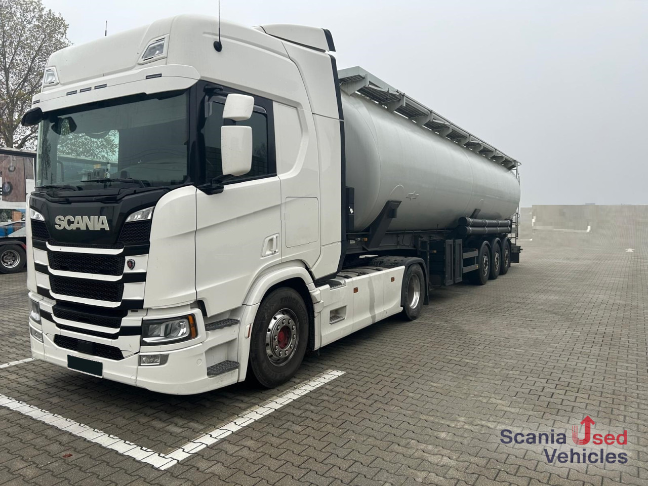 SCANIA R 500 A4x2NB Highline GHH Kompressor + Spitzer - Dragbil: bild 1 SCANIA R 500 A4x2NB Highline GHH Kompressor + Spitzer - Dragbil: bild 1