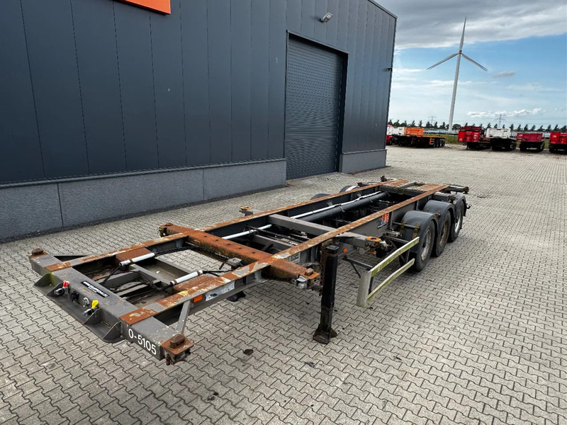 DESOT nice 20FT/30FT ADR-Chassis for SMALL PRICE, liftaxle, 5 twistlocks arms - Containerbil/ Växelflak semitrailer: bild 4 DESOT nice 20FT/30FT ADR-Chassis for SMALL PRICE, liftaxle, 5 twistlocks arms - Containerbil/ Växelflak semitrailer: bild 4