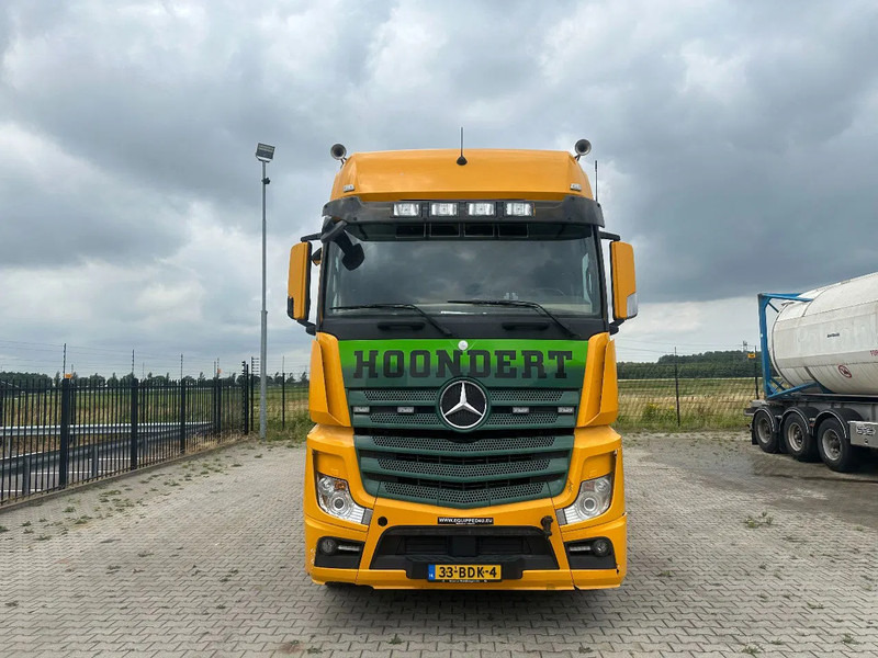Mercedes-Benz Actros 2748 LS 6x2 BROKEN ENGINE / MOTOR SCHADEN / KAPOTTE MOTOR - Dragbil: bild 5 Mercedes-Benz Actros 2748 LS 6x2 BROKEN ENGINE / MOTOR SCHADEN / KAPOTTE MOTOR - Dragbil: bild 5