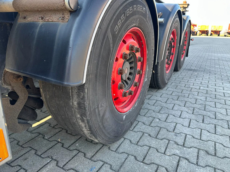 Containerbil/ Växelflak semitrailer Van Hool 20FT Tipping-chassis, ADR (EX/II, EX/III, FL, AT), SAF, 2 liftaxles: bild 20 Containerbil/ Växelflak semitrailer Van Hool 20FT Tipping-chassis, ADR (EX/II, EX/III, FL, AT), SAF, 2 liftaxles: bild 20