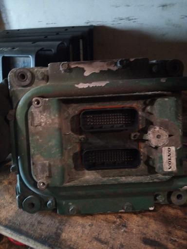 EDC VOLVO FH460 D13C460 20995620 P04 - Kontrollenhet för Lastbil: bild 2 EDC VOLVO FH460 D13C460 20995620 P04 - Kontrollenhet för Lastbil: bild 2