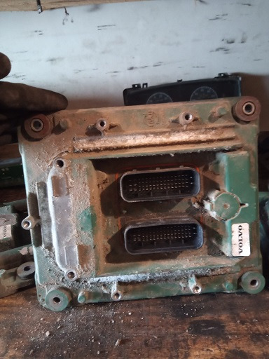 EDC VOLVO FH460 D13K460 21900553 P03 - Kontrollenhet för Lastbil: bild 2 EDC VOLVO FH460 D13K460 21900553 P03 - Kontrollenhet för Lastbil: bild 2
