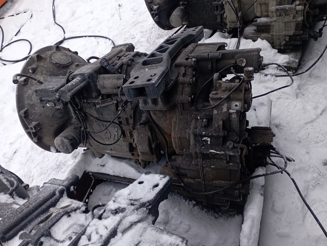 SCANIA R420 - Växellåda för Chassi lastbil: bild 2 SCANIA R420 - Växellåda för Chassi lastbil: bild 2