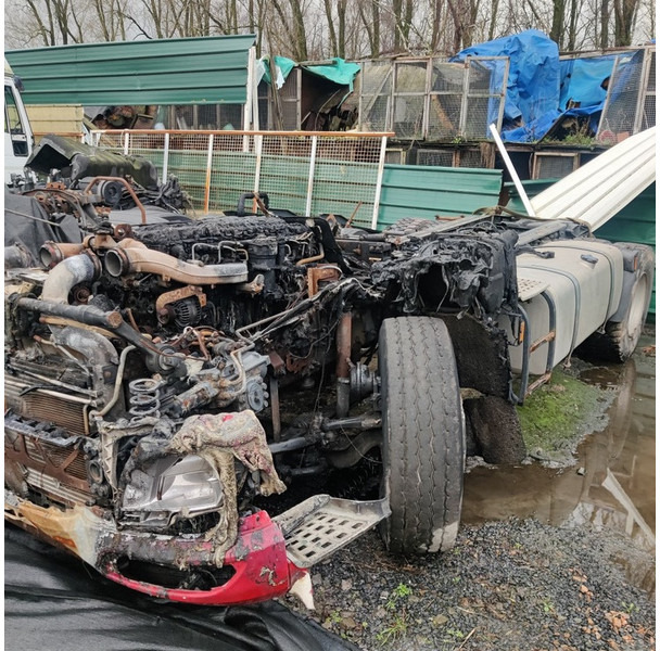 DAF CF-440-MOTOR-PIECES - Dragbil: bild 1 DAF CF-440-MOTOR-PIECES - Dragbil: bild 1