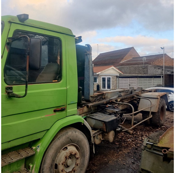 Scania 82-H - Containerbil/ Växelflak lastbil: bild 2 Scania 82-H - Containerbil/ Växelflak lastbil: bild 2