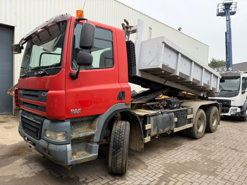 DAF CF 85.410 6x4 HOOKLIFT HIAB MULTILIFT - MANUAL ZF - EURO 4 - STEEL SPRING / BLATT / LAMES - BIG AXLES / HUB REDUCTION - BE TRUCK - Lastväxlare lastbil: bild 3 DAF CF 85.410 6x4 HOOKLIFT HIAB MULTILIFT - MANUAL ZF - EURO 4 - STEEL SPRING / BLATT / LAMES - BIG AXLES / HUB REDUCTION - BE TRUCK - Lastväxlare lastbil: bild 3
