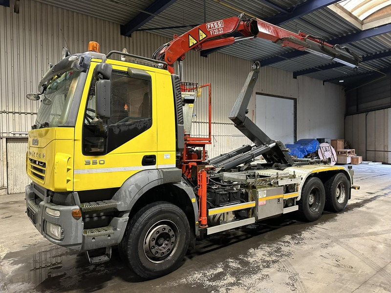 Iveco TRAKKER 350 6x4 HOOKLIFT + CRANE FASSI F120.22 (5/6 F) - *342.000km* - STEEL SPRING / BIG AXLES - AS TRONIC AUTOMATIC GEARBOX - Lastväxlare lastbil, Kranbil: bild 3 Iveco TRAKKER 350 6x4 HOOKLIFT + CRANE FASSI F120.22 (5/6 F) - *342.000km* - STEEL SPRING / BIG AXLES - AS TRONIC AUTOMATIC GEARBOX - Lastväxlare lastbil, Kranbil: bild 3