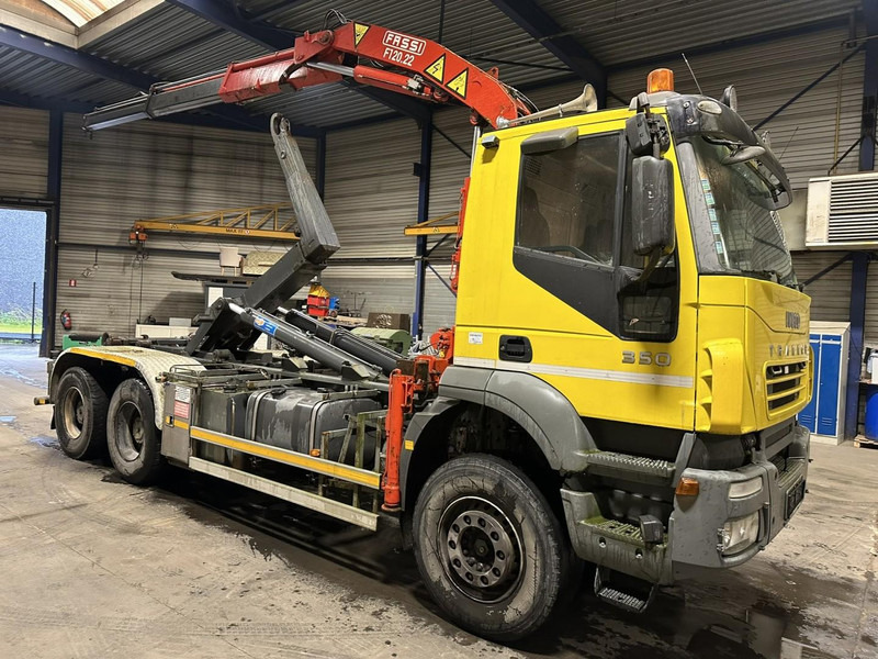 Iveco TRAKKER 350 6x4 HOOKLIFT + CRANE FASSI F120.22 (5/6 F) - *342.000km* - STEEL SPRING / BIG AXLES - AS TRONIC AUTOMATIC GEARBOX - Lastväxlare lastbil, Kranbil: bild 1 Iveco TRAKKER 350 6x4 HOOKLIFT + CRANE FASSI F120.22 (5/6 F) - *342.000km* - STEEL SPRING / BIG AXLES - AS TRONIC AUTOMATIC GEARBOX - Lastväxlare lastbil, Kranbil: bild 1
