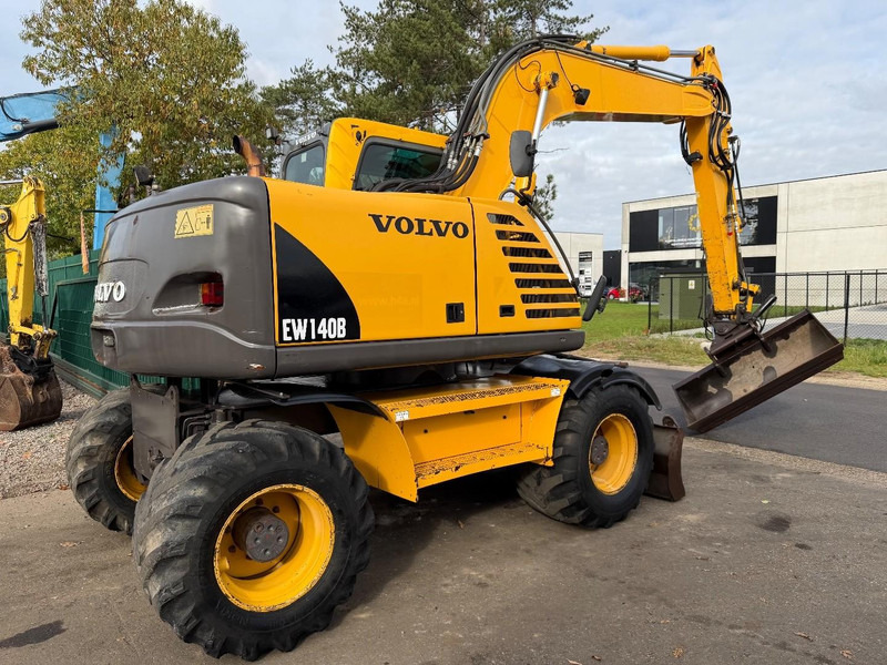 Volvo EW 140 B *FULL HYDR* - BLADE - 10.485h - TILT BUCKET - CE - NL MACHINE - GOOD CONDITION - Grävmaskin på däck: bild 3 Volvo EW 140 B *FULL HYDR* - BLADE - 10.485h - TILT BUCKET - CE - NL MACHINE - GOOD CONDITION - Grävmaskin på däck: bild 3