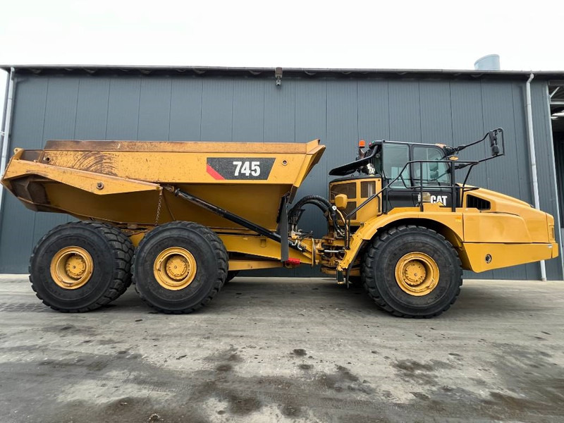 Cat 745 - Ramstyrd dumper: bild 2 Cat 745 - Ramstyrd dumper: bild 2