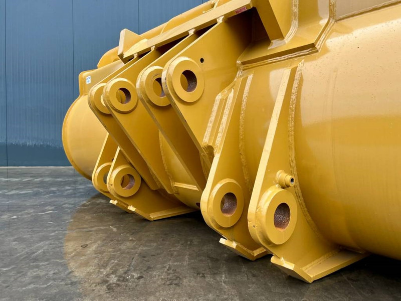 Cat 980 incl. cutting edge + side protectors - Skopa för Byggmaskiner: bild 4 Cat 980 incl. cutting edge + side protectors - Skopa för Byggmaskiner: bild 4