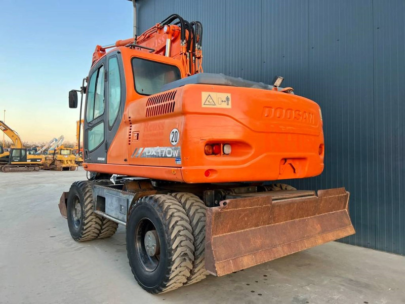 Doosan DX170W - Grävmaskin på däck: bild 5 Doosan DX170W - Grävmaskin på däck: bild 5