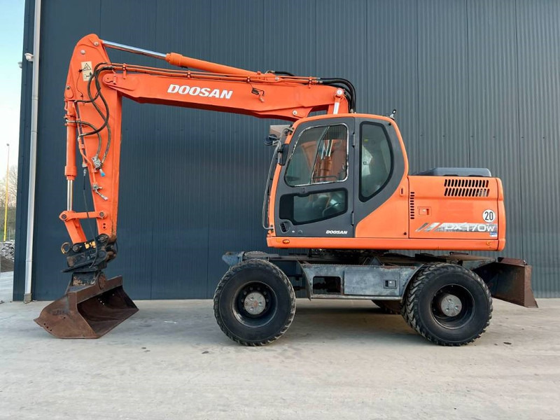 Doosan DX170W - Grävmaskin på däck: bild 3 Doosan DX170W - Grävmaskin på däck: bild 3
