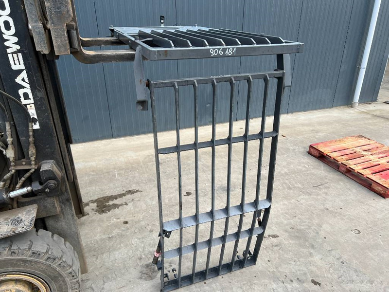 Doosan DX180 / DX225 - Hytt och interiör för Byggmaskiner: bild 2 Doosan DX180 / DX225 - Hytt och interiör för Byggmaskiner: bild 2