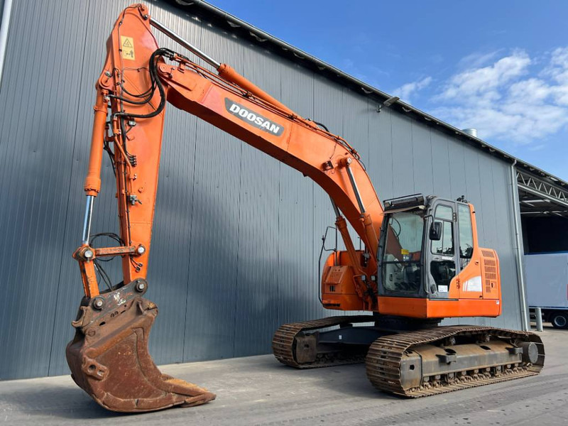 Doosan DX235LCR - Bandgrävare: bild 1 Doosan DX235LCR - Bandgrävare: bild 1