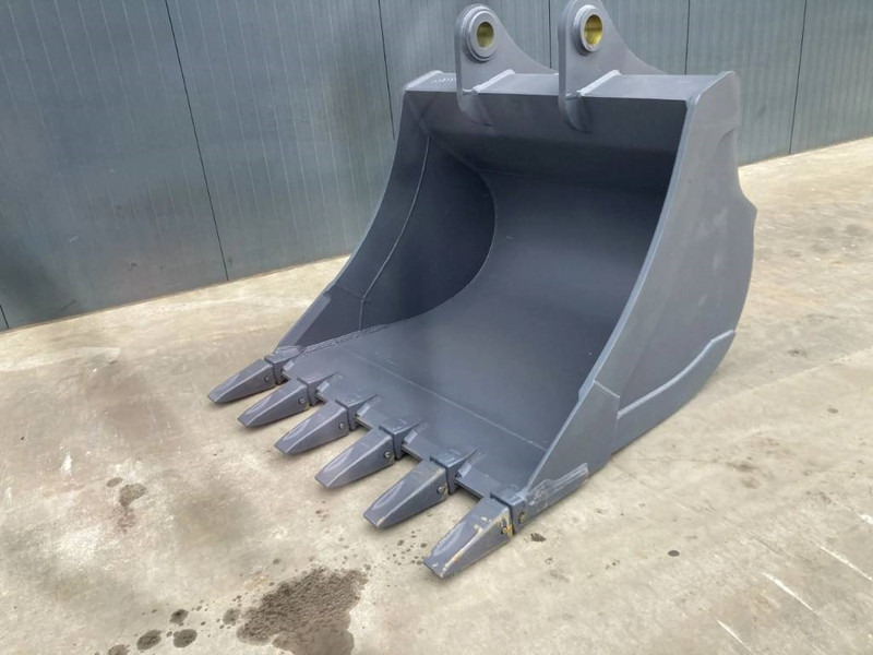 Hitachi ZX300 - Skopa för Byggmaskiner: bild 4 Hitachi ZX300 - Skopa för Byggmaskiner: bild 4