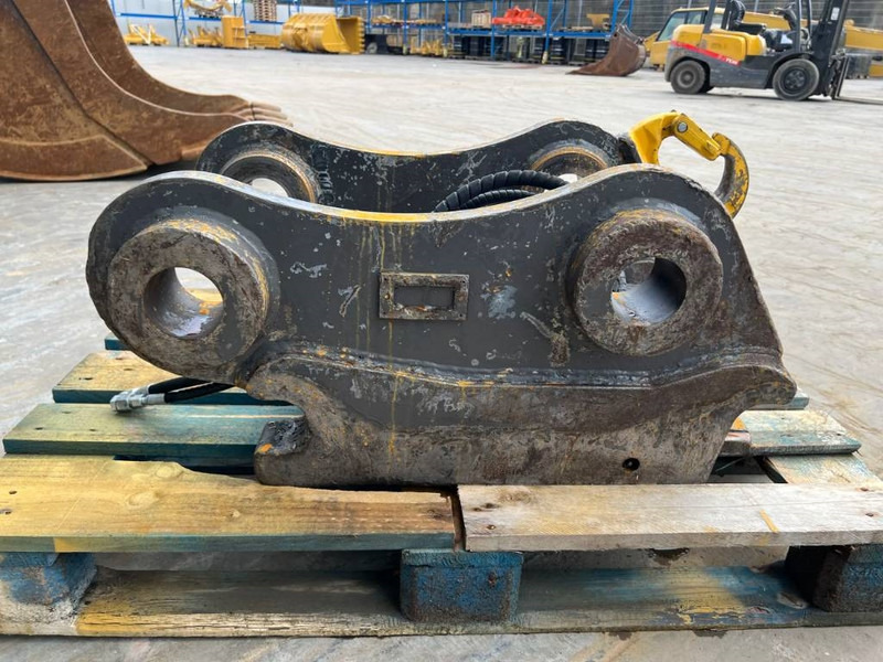 SMP S70 - 323D - Redskapsfäste för Byggmaskiner: bild 4 SMP S70 - 323D - Redskapsfäste för Byggmaskiner: bild 4