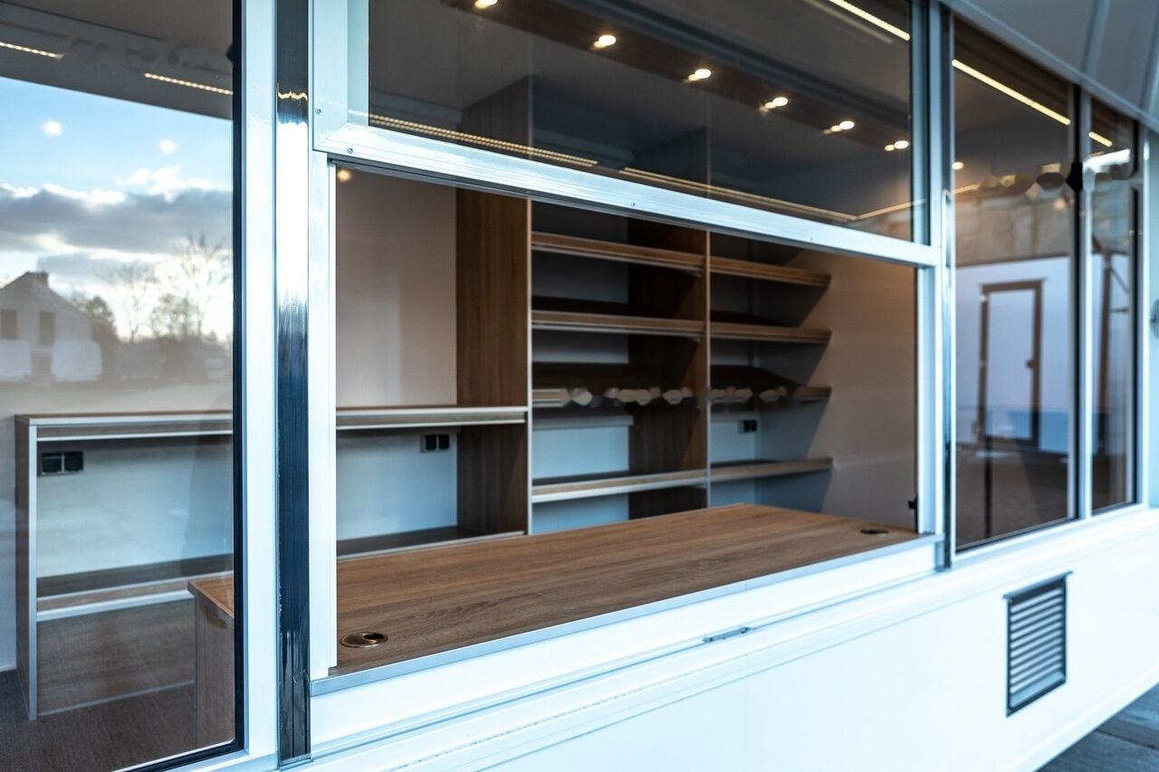 Bannert 6m Przyczepa gastronomiczna 6m, Handlowa,Empty - Försäljningsvagn: bild 4 Bannert 6m Przyczepa gastronomiczna 6m, Handlowa,Empty - Försäljningsvagn: bild 4