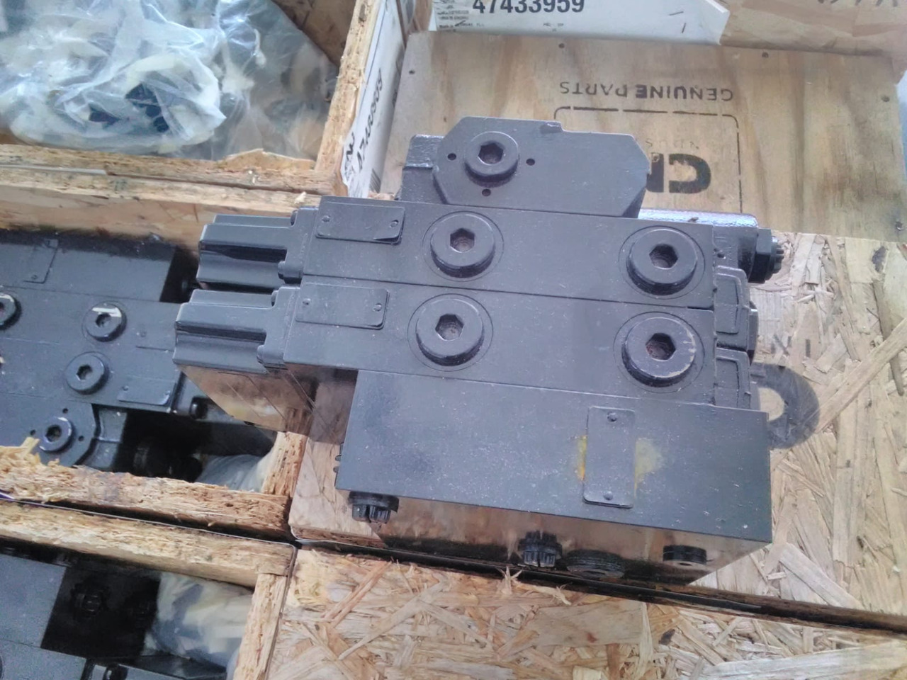 CNH 47433959 - Ventil för Lantbruksmaskiner: bild 3 CNH 47433959 - Ventil för Lantbruksmaskiner: bild 3