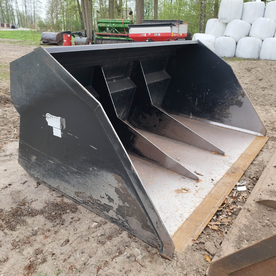 Manitou - Lastarskopa: bild 1 Manitou - Lastarskopa: bild 1
