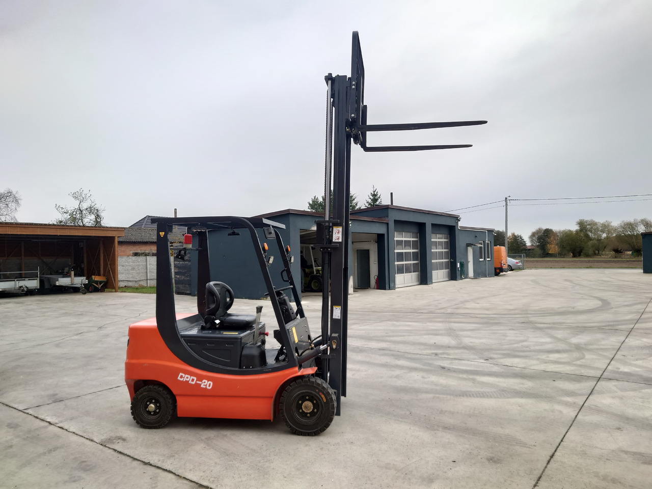 NYCHEKI CPD-20 - Motviktstruck: bild 2 NYCHEKI CPD-20 - Motviktstruck: bild 2