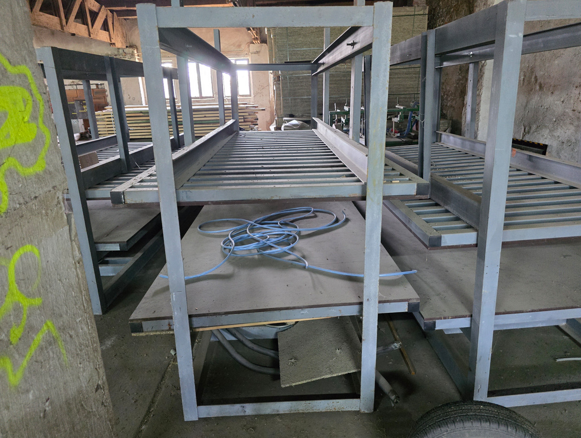 Prasa stół do klejenia płyt, drewna pneumatyczna regulowana 3 m - Träbearbetningsmaskin: bild 2 Prasa stół do klejenia płyt, drewna pneumatyczna regulowana 3 m - Träbearbetningsmaskin: bild 2