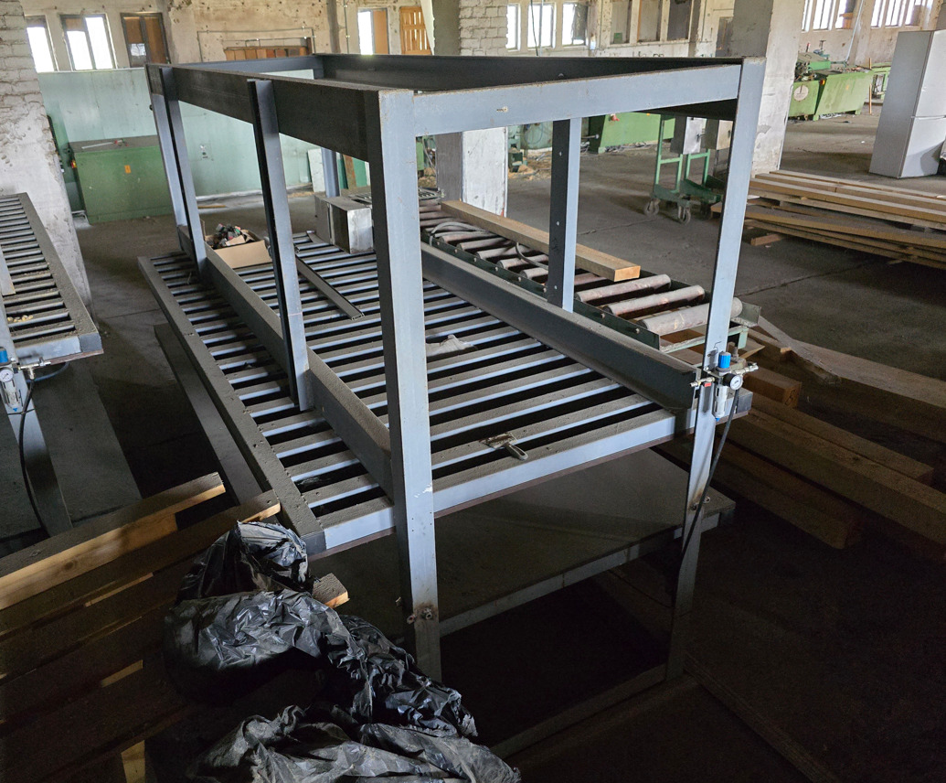 Prasa stół do klejenia płyt, drewna pneumatyczna regulowana 3 m - Träbearbetningsmaskin: bild 1 Prasa stół do klejenia płyt, drewna pneumatyczna regulowana 3 m - Träbearbetningsmaskin: bild 1