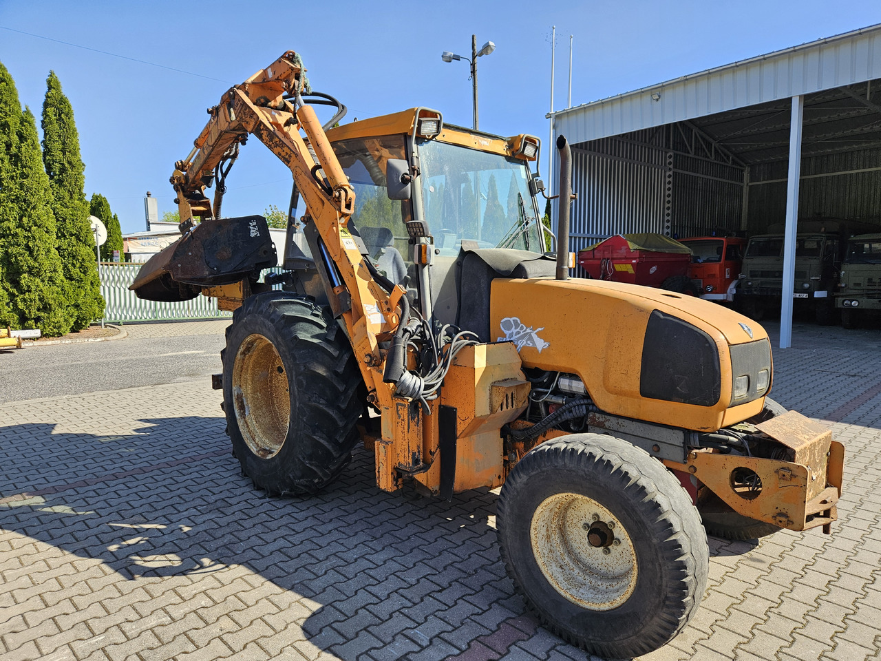 Renault Egros - Gräsklippare: bild 1 Renault Egros - Gräsklippare: bild 1