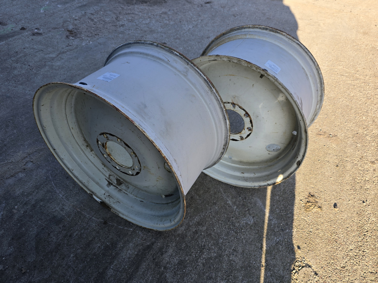 Titan W15LX28, piasta 150 mm - Komplett hjul för Lantbruksmaskiner: bild 1 Titan W15LX28, piasta 150 mm - Komplett hjul för Lantbruksmaskiner: bild 1