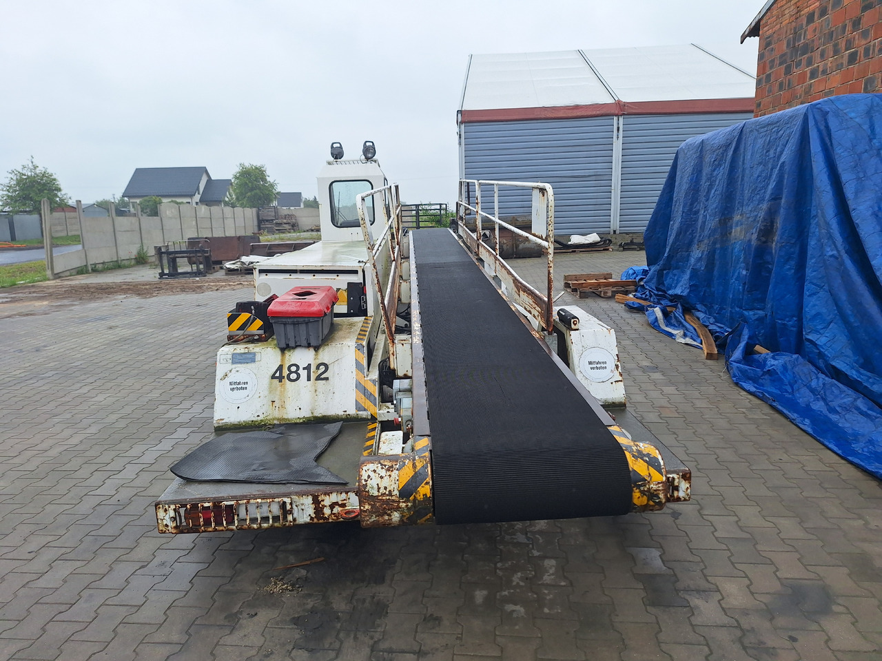 Inna MEF9 - Transportband för flygplan: bild 2 Inna MEF9 - Transportband för flygplan: bild 2