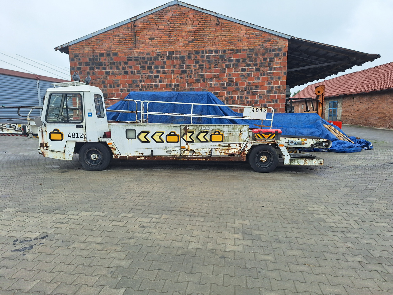 Inna MEF9 - Transportband för flygplan: bild 1 Inna MEF9 - Transportband för flygplan: bild 1