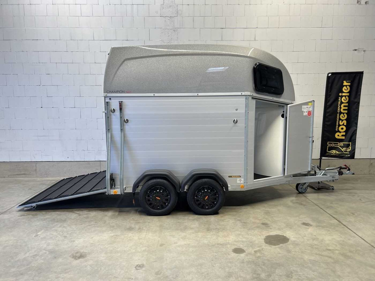 Ny Hästsläp BOECKMANN Champion Esprit P MSS Pferdeanhänger: bild 1