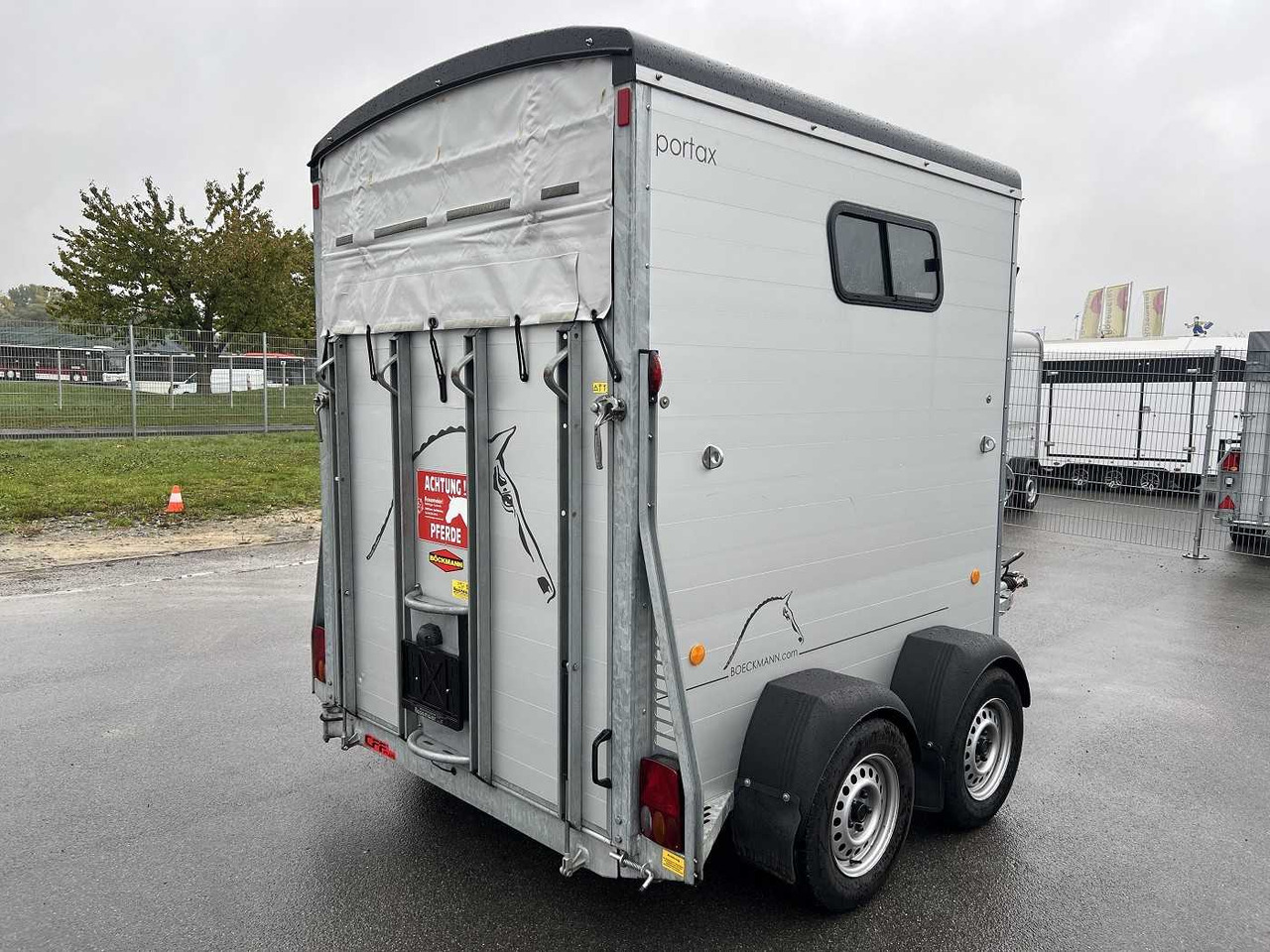 BOECKMANN Portax E TKL Pferdeanhänger - Hästsläp: bild 3 BOECKMANN Portax E TKL Pferdeanhänger - Hästsläp: bild 3