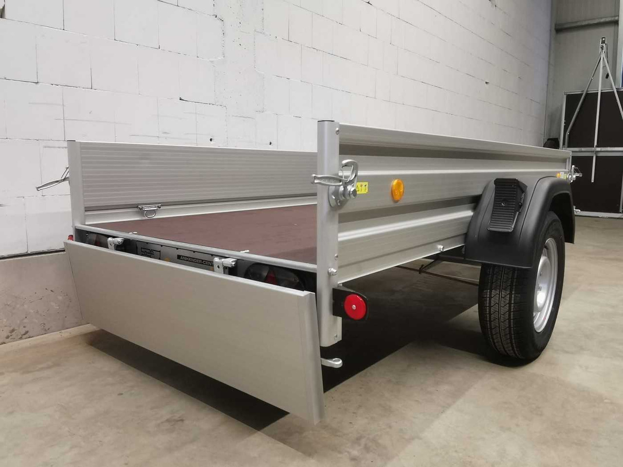 BOECKMANN TL-AL 2513/135 Stkl Kastenanhänger gebremst - Bilsläp: bild 5 BOECKMANN TL-AL 2513/135 Stkl Kastenanhänger gebremst - Bilsläp: bild 5