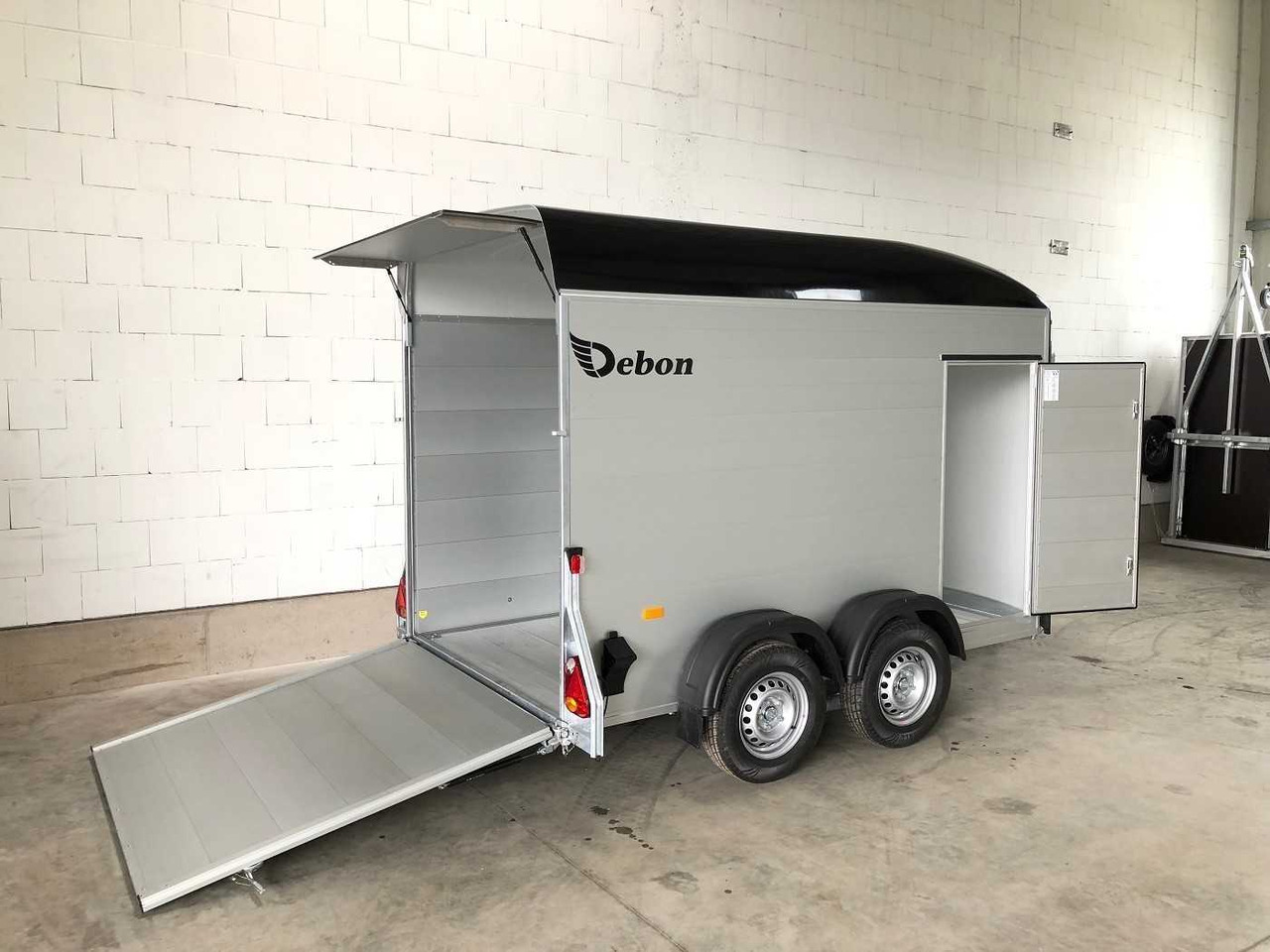 CHEVAL LIBERTE C500 Roadster 2 Türen Kofferanhänger - MC-släp: bild 3 CHEVAL LIBERTE C500 Roadster 2 Türen Kofferanhänger - MC-släp: bild 3