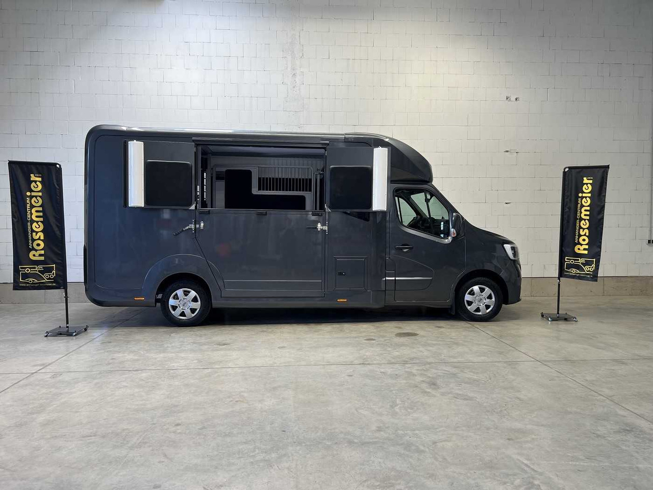 RENAULT Master Haras STX 5-Sitzer LKW - Hästbuss, Transportbil: bild 1 RENAULT Master Haras STX 5-Sitzer LKW - Hästbuss, Transportbil: bild 1