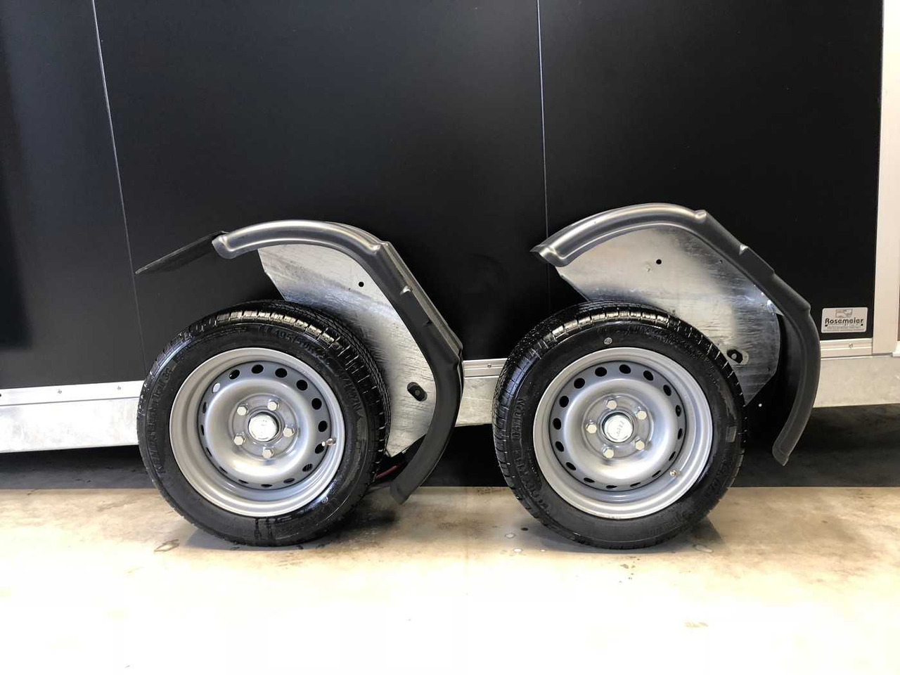 Ny Skåpsläp VEZEKO Husky FB K 35.40 SP EP Tür Kofferanhänger Absenker: bild 20