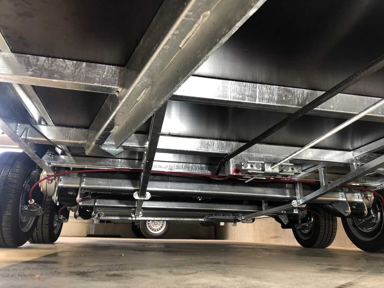 Ny Skåpsläp VEZEKO Husky FB K 35.40 SP EP Tür Kofferanhänger Absenker: bild 13