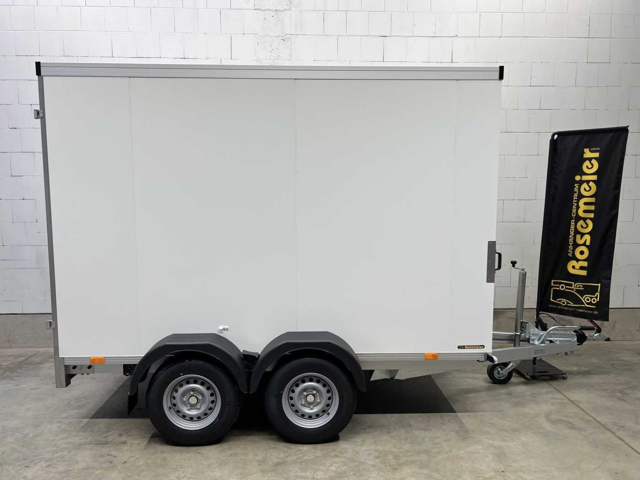 VEZEKO TK B 27.30 Kofferanhänger - Skåpsläp: bild 2 VEZEKO TK B 27.30 Kofferanhänger - Skåpsläp: bild 2