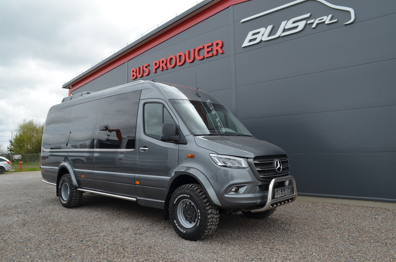 MERCEDES-BENZ Sprinter 519 4x4 high and low drive - Minibuss, Persontransport: bild 2 MERCEDES-BENZ Sprinter 519 4x4 high and low drive - Minibuss, Persontransport: bild 2
