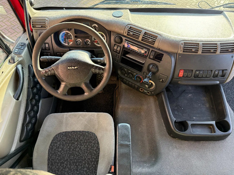 DAF CF 75 CF75-250 4X2 SPACECAB/RENOVA/STEEL/AIR/AIRCO/HOLLAND TRUCK - Containerbil/ Växelflak lastbil: bild 3 DAF CF 75 CF75-250 4X2 SPACECAB/RENOVA/STEEL/AIR/AIRCO/HOLLAND TRUCK - Containerbil/ Växelflak lastbil: bild 3