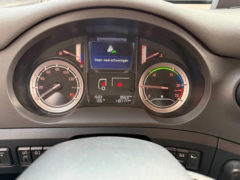 DAF CF 440 CF440 4X2 SPACECAB / Full spoilers / Alcoa / Hydraulics / Holland Truck !!!!!!! - Dragbil: bild 4 DAF CF 440 CF440 4X2 SPACECAB / Full spoilers / Alcoa / Hydraulics / Holland Truck !!!!!!! - Dragbil: bild 4