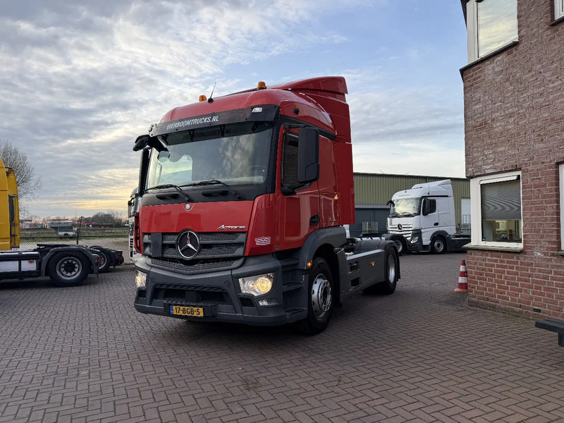 Mercedes-Benz Actros Actros 1836LS Streamspace / ONLY 740.643km / Holland Truck - Dragbil: bild 2 Mercedes-Benz Actros Actros 1836LS Streamspace / ONLY 740.643km / Holland Truck - Dragbil: bild 2