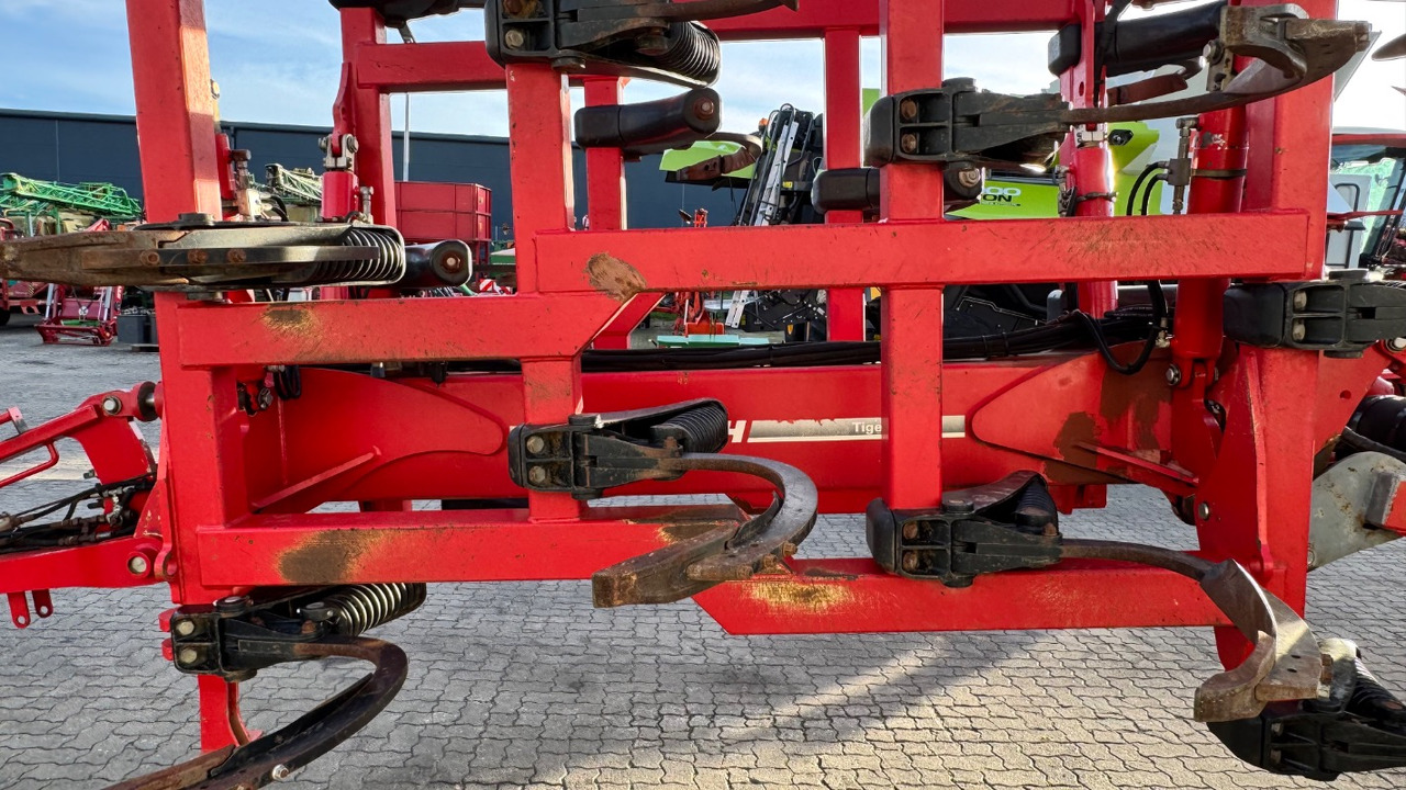 Horsch Tiger 8AS Reifenpacker TopRing - Kultivator: bild 5 Horsch Tiger 8AS Reifenpacker TopRing - Kultivator: bild 5