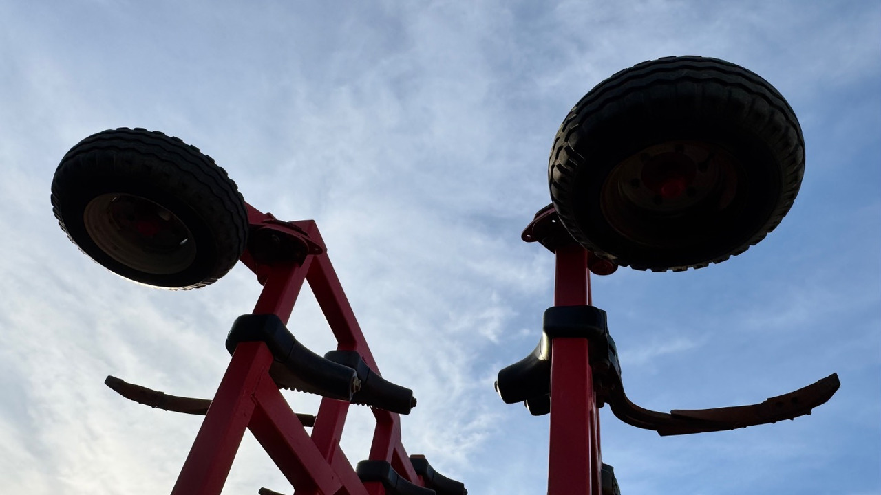 Horsch Tiger 8AS Reifenpacker TopRing - Kultivator: bild 3 Horsch Tiger 8AS Reifenpacker TopRing - Kultivator: bild 3