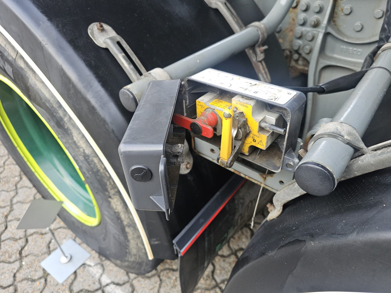 Containerbil/ Växelflak lastbil, Kranbil Iveco Stralis 560 6x4: bild 25