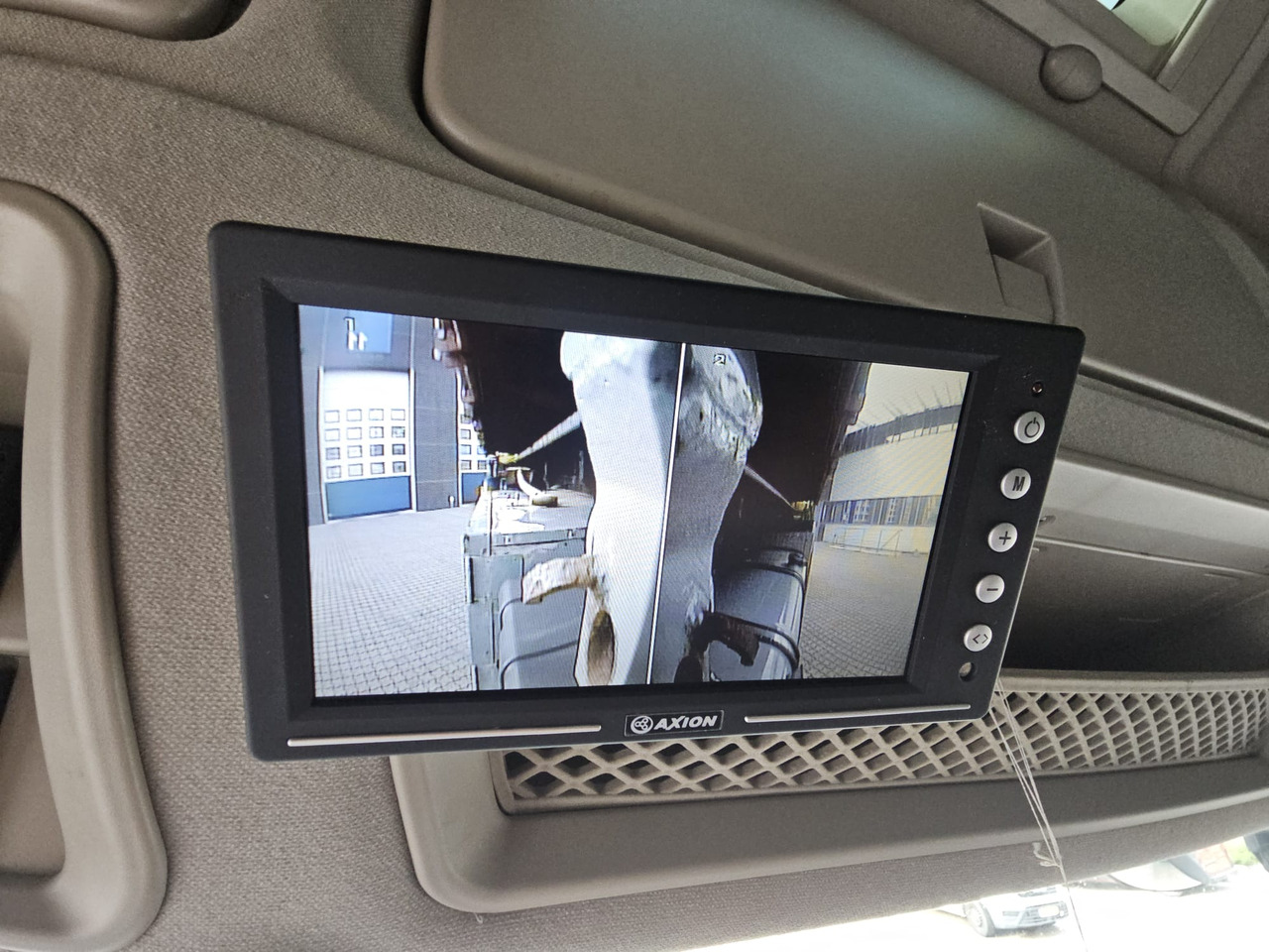 Containerbil/ Växelflak lastbil, Kranbil Iveco Stralis 560 6x4: bild 45